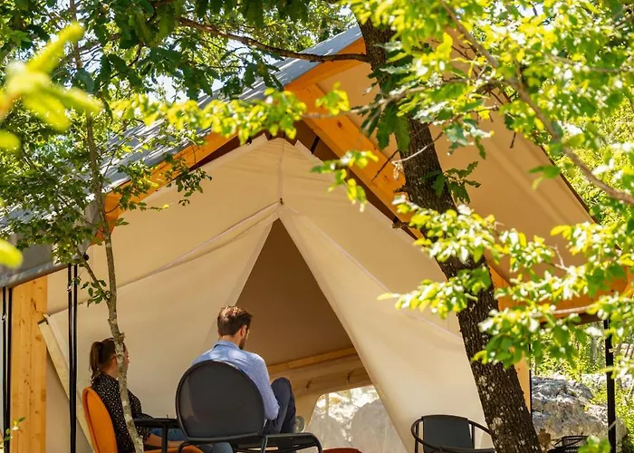 Campo de lujo Oblun Eco - New Glamping Tents Near Skadar Podgorica